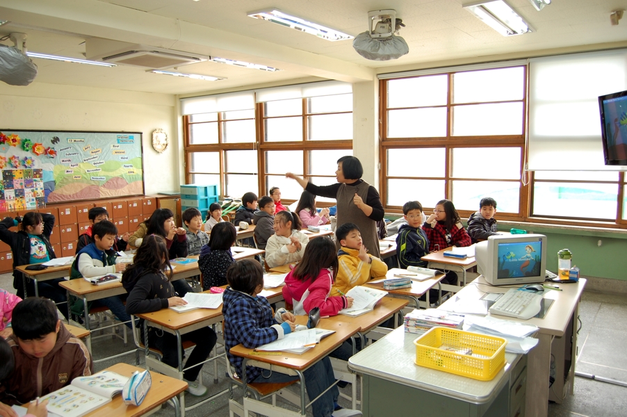 Lớp dạy tiếng Hàn