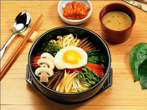 Một số câu giao tiếp thông dụng trong bữa ăn của người Hàn 